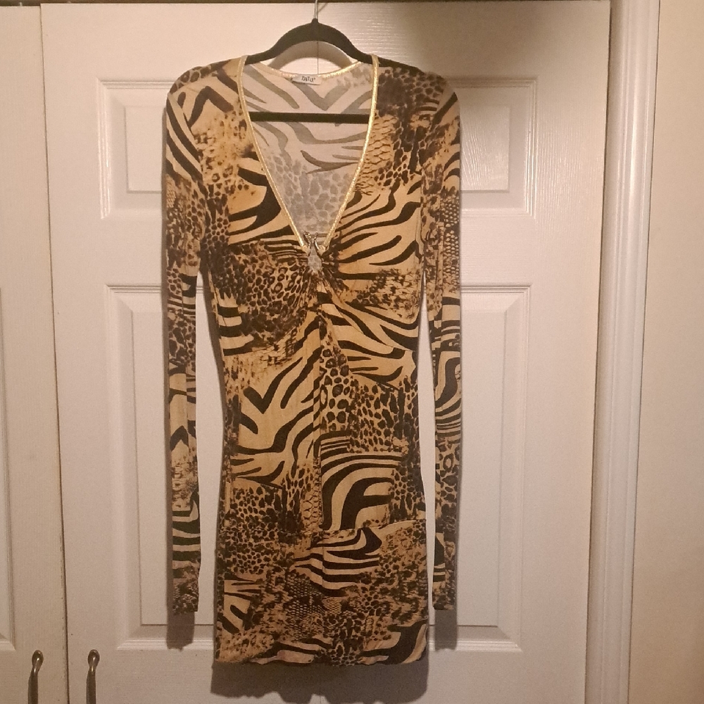 Animal Print Long Sleeve Dress Perfect for someone Tall With snake buckle neckli